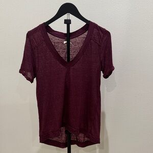 We The Free Women's Short Sleeve V-Neck Tee in Burgundy